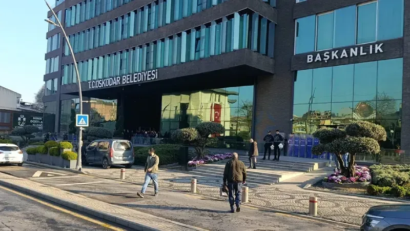 Üsküdar Belediyesi'ne ikinci dalga operasyon