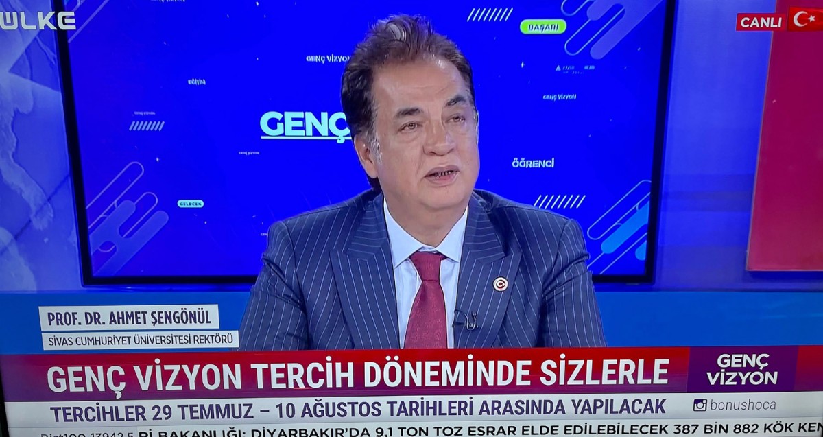 Rektör Şengönül, Ülke TV'de SCÜ'yü ve Sivas'ı aday öğrencilere anlattı