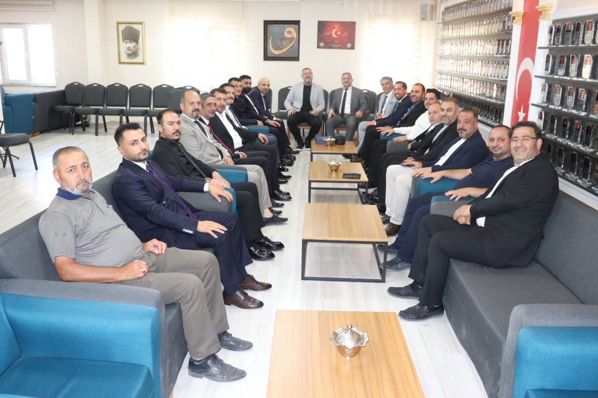 Mustafa Eken: 